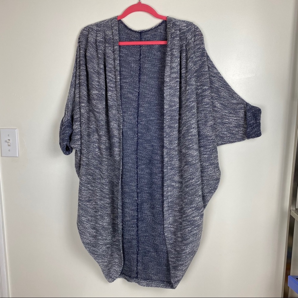American Apparel bouclé cardigan/sweater (blu/wht)